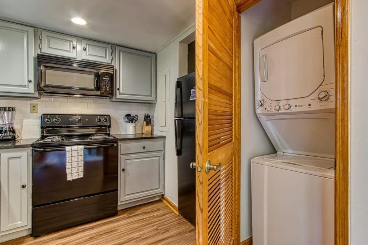 Pinecrest Townhomes-1King-2Queen Unit-Renovated Pigeon Forge Bagian luar foto