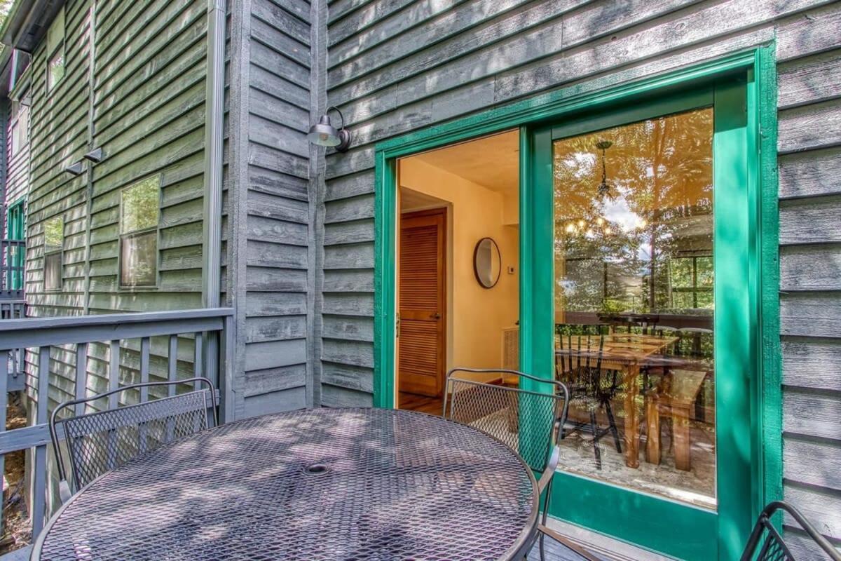 Pinecrest Townhomes-1King-2Queen Unit-Renovated Pigeon Forge Bagian luar foto