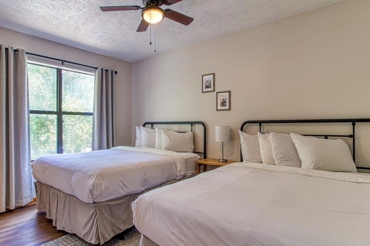Pinecrest Townhomes-1King-2Queen Unit-Renovated Pigeon Forge Bagian luar foto