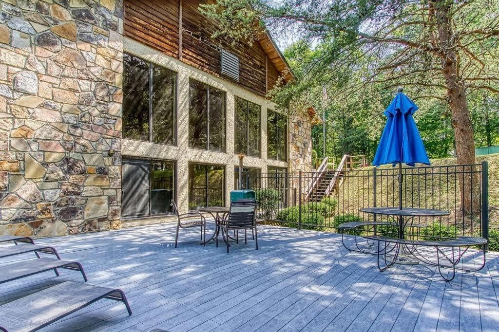 Pinecrest Townhomes-1King-2Queen Unit-Renovated Pigeon Forge Bagian luar foto